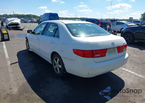 2005 Honda Accord 2.4 Ex from USA, damaged, VIN 1HGCM56765A043635